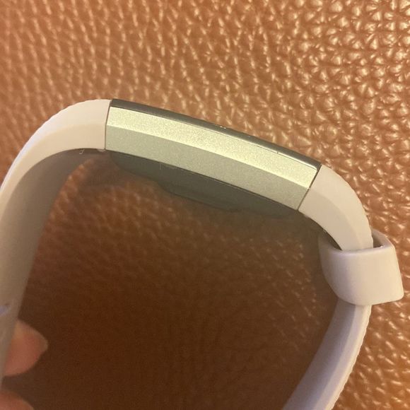 FitBit Smartwatch Watch Lavender Strap included - Picture 5 of 7